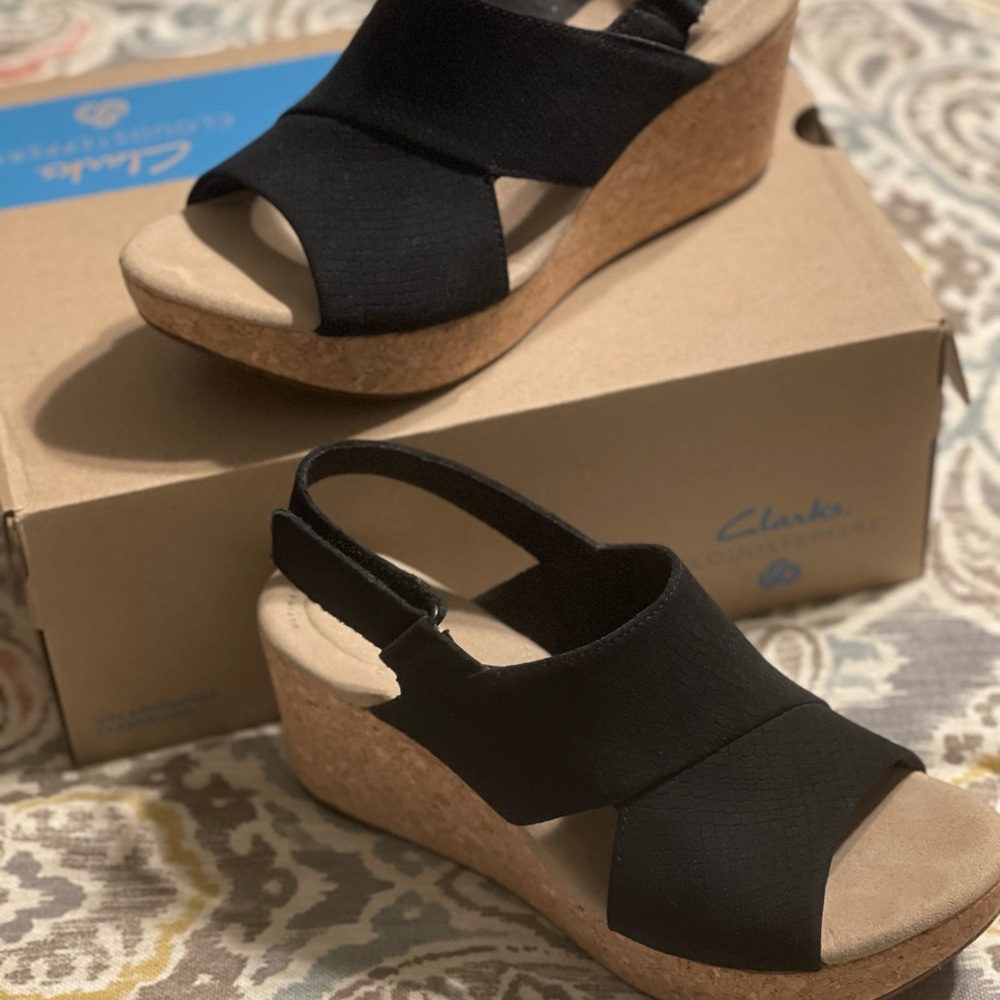 Clarks Black and Tan Wedge Sandals with Slingback Design